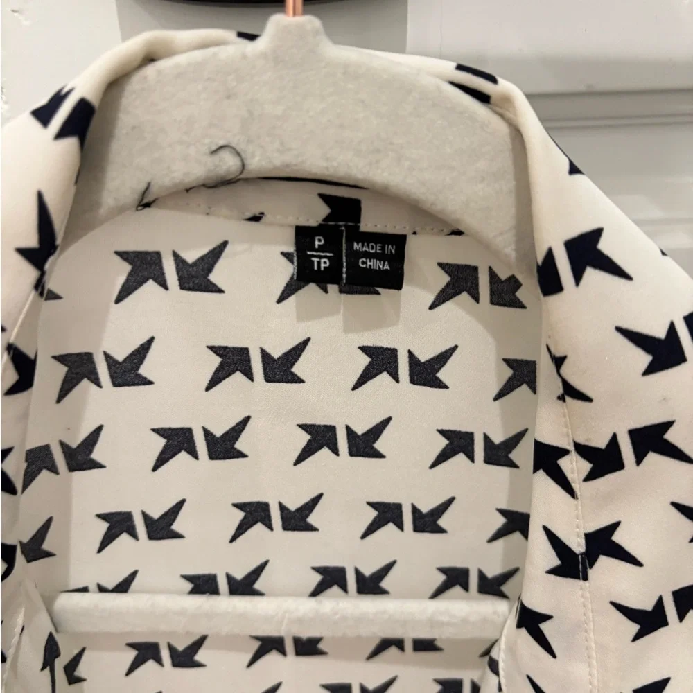 Funky Button Up Blouse - Picture 3 of 3